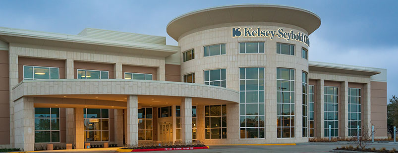 Exterior shot of Kelsey-Seybold's Stafford Clinic.
