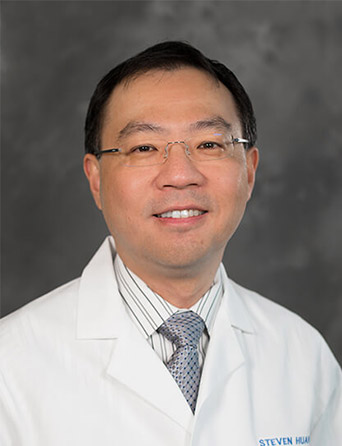Portrait of Steven Huang, MD, Radiology specialist at Kelsey-Seybold Clinic.